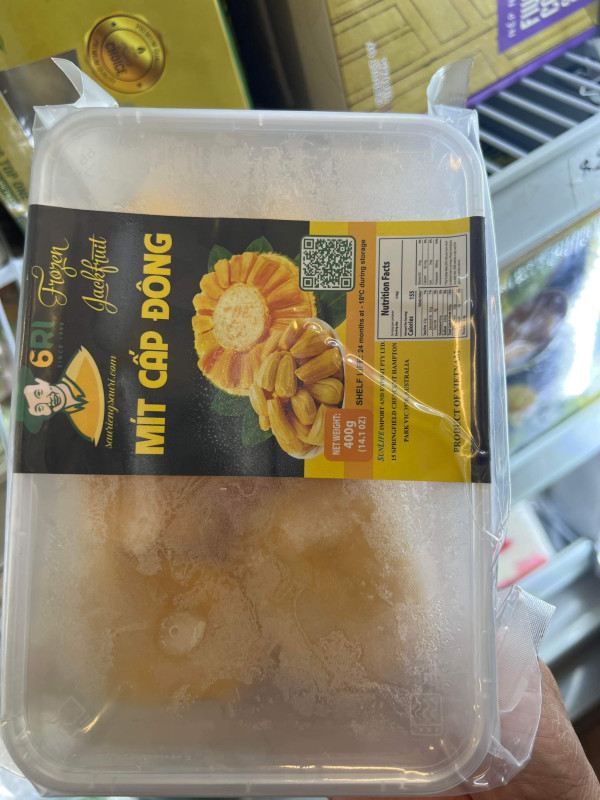 Bánh Pía trứng muối khoai môn